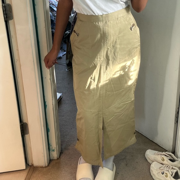 (2 for $25) Cream cargo skirt - Picture 3 of 14